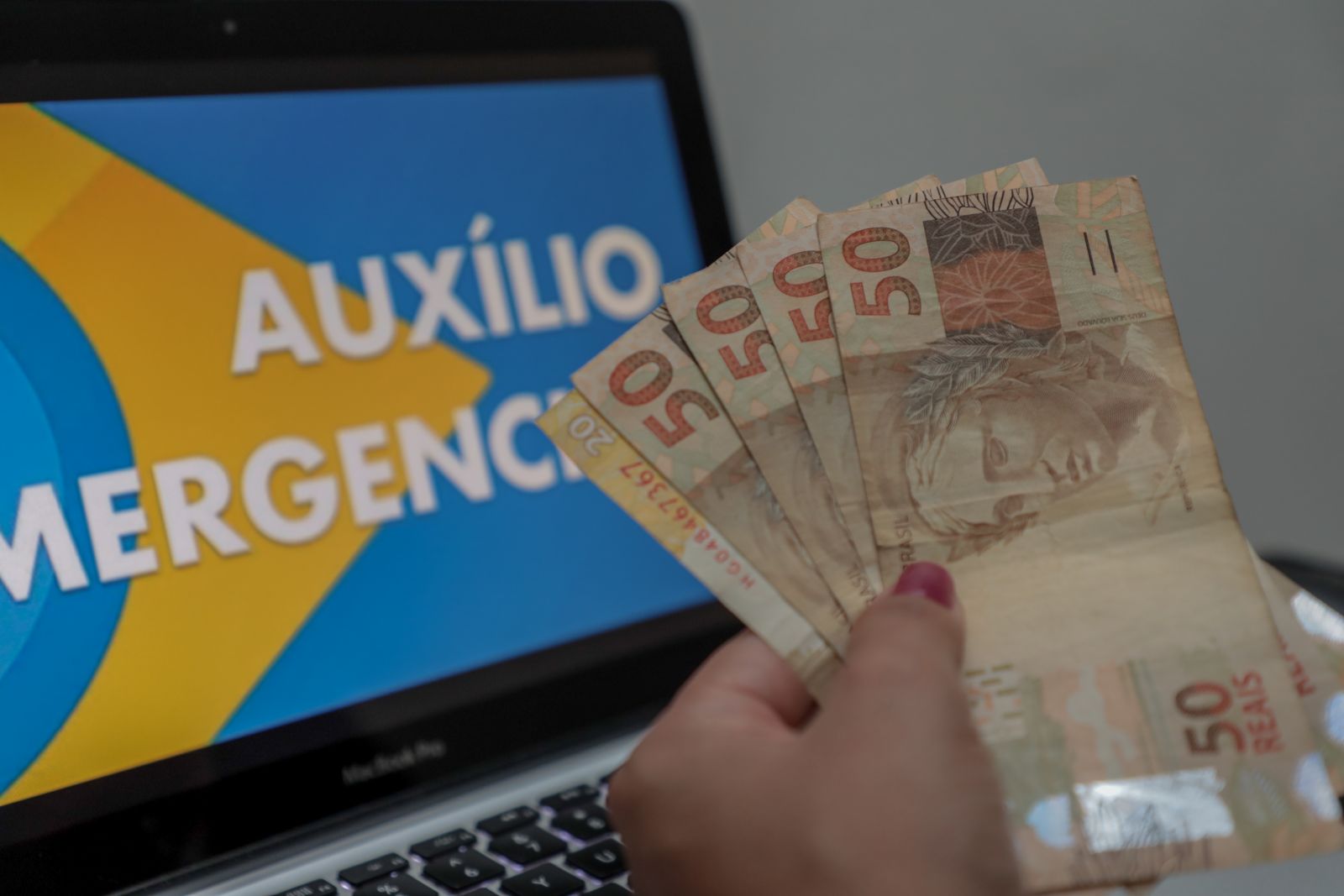 Os valores do auxílio pagos pelo Governo Federal variam